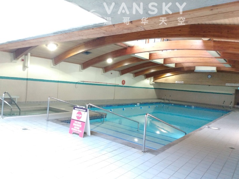 260305231628_Swimming pool.jpg